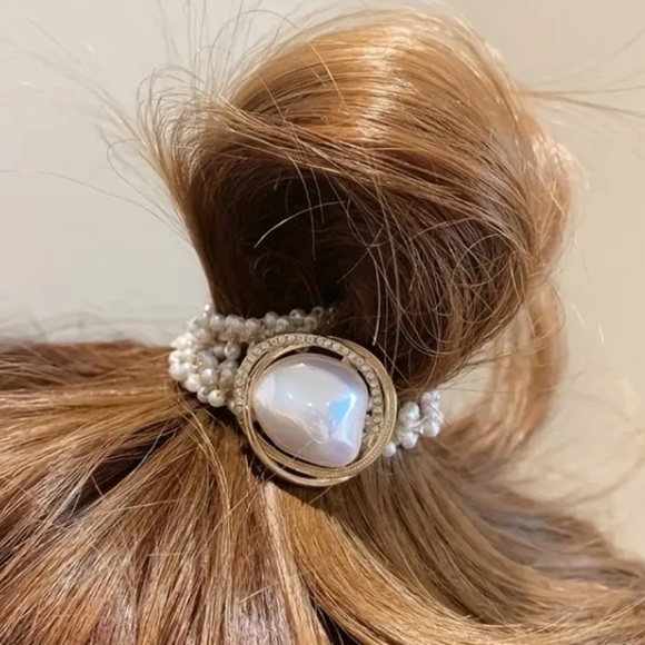 Beautiful Faux Pearl Hair Tie - Picture 11 of 11